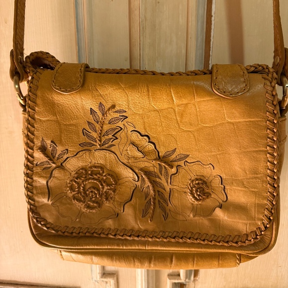 Isabella Fiori Leather Shoulder/Crossbody/Handbag Purse (Like New!) - Picture 1 of 9